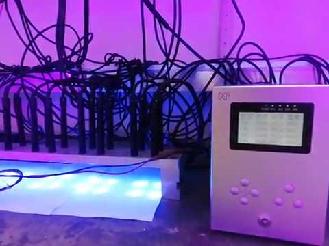 видео компании около UV spot light to dry UV adhesive